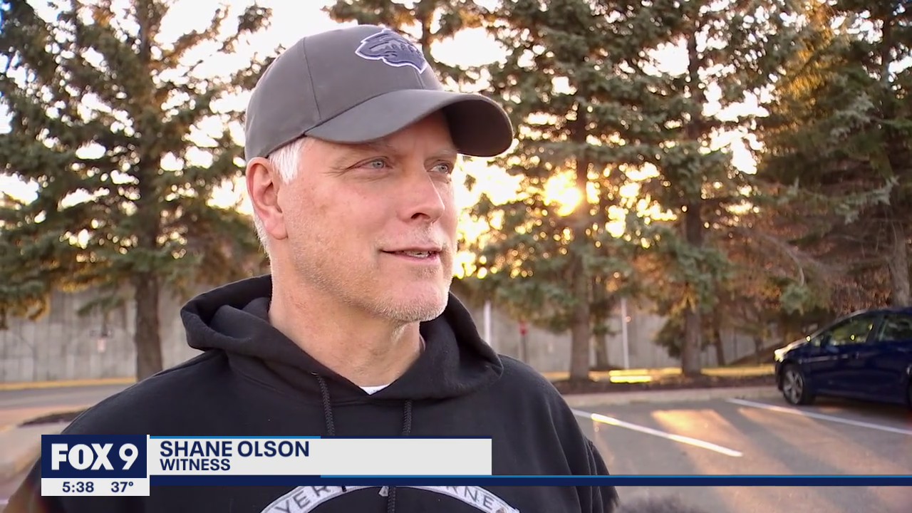 Man witnesses Best Buy large group theft in Burnsville, Minnesota