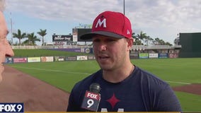 Jim Rich talks with Twins 1B Ty France at Spring Training