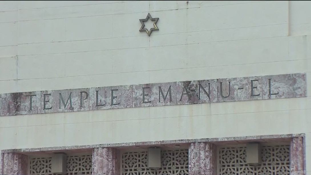 Synagogues across U.S. on high alert after Australia attack