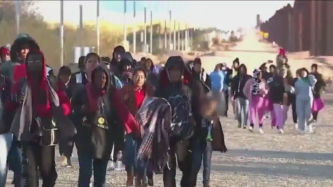 Mayors of large U.S. cities call on Biden for help with immigration crisis