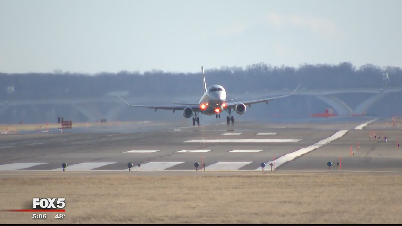 Powerful windstorm causing canceled flights, rough takeoffs and landings at DC area airports