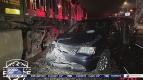 Taxi driver arrested for DUI after train crash in WA