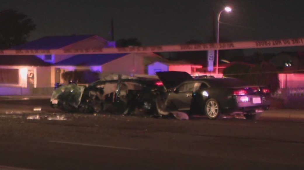 Man dead following crash in Glendale: Glendale PD