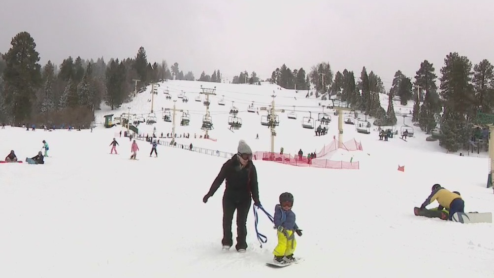 Big Bear sees more than foot of snow falls