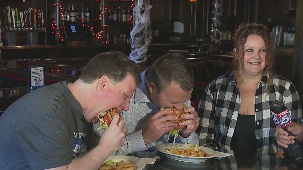 Burgers with Buck: Dunwoody Tavern