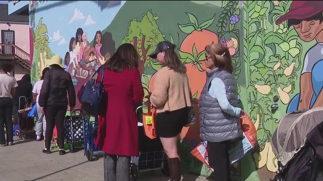 Food banks see long lines amid mixed messages over SNAP funding