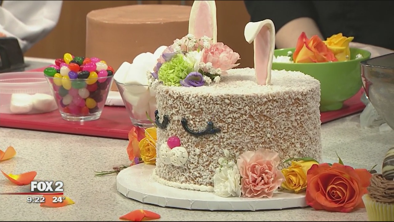 Decorating cakes for Easter