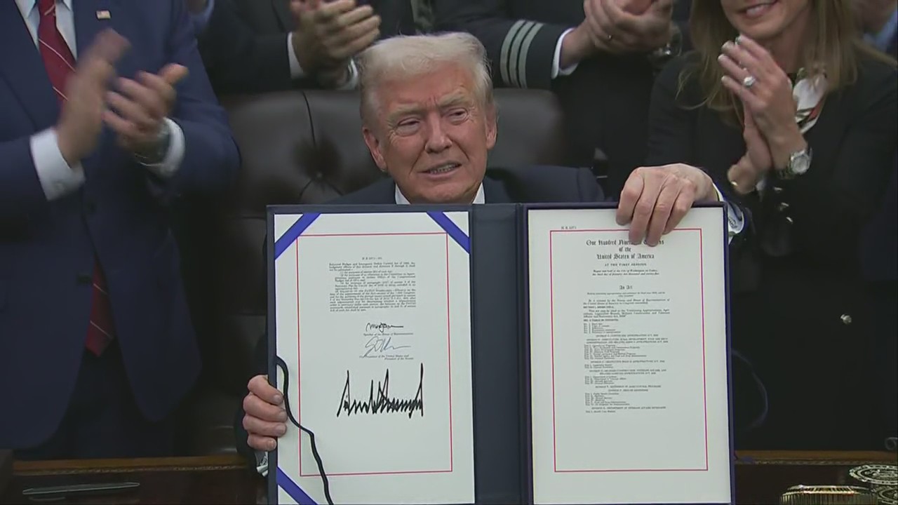 Donald Trump signs end of government shutdown