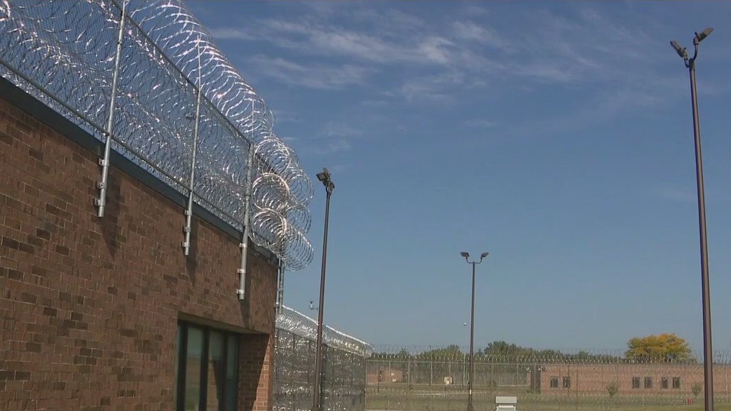 Judge tosses out lawsuit filed by inmates