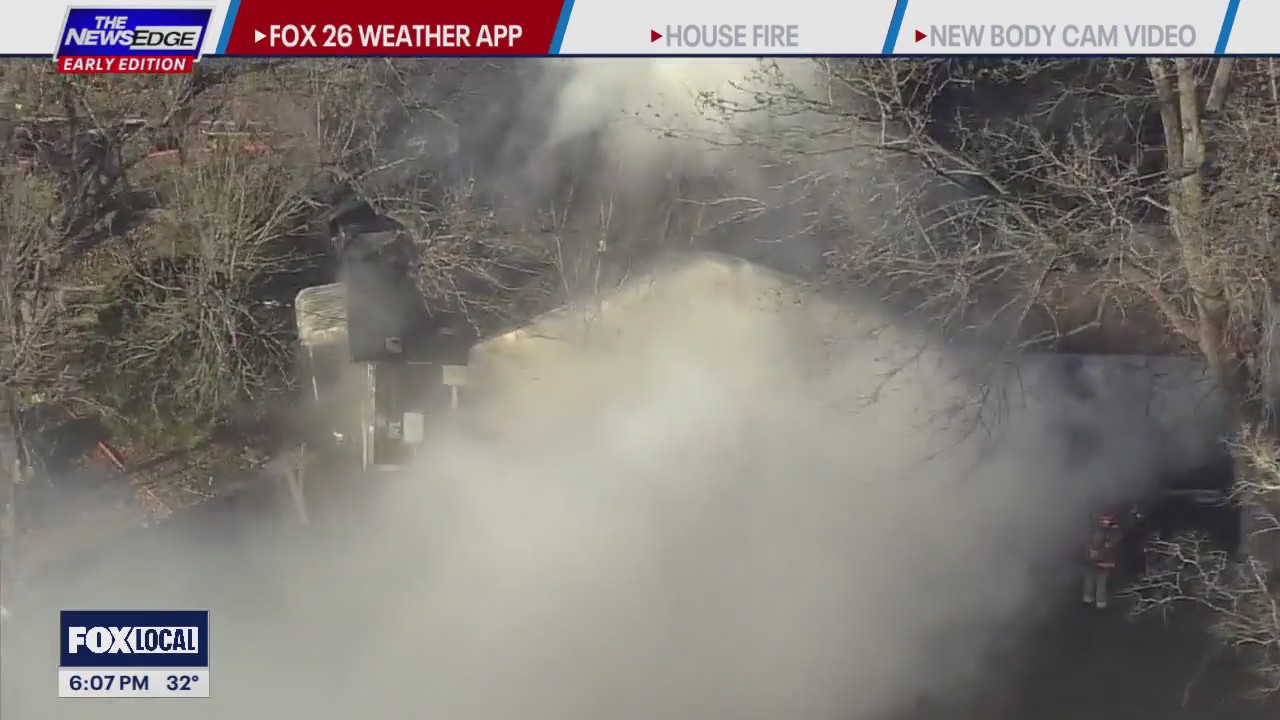 Houston firefighters respond to two-alarm fire