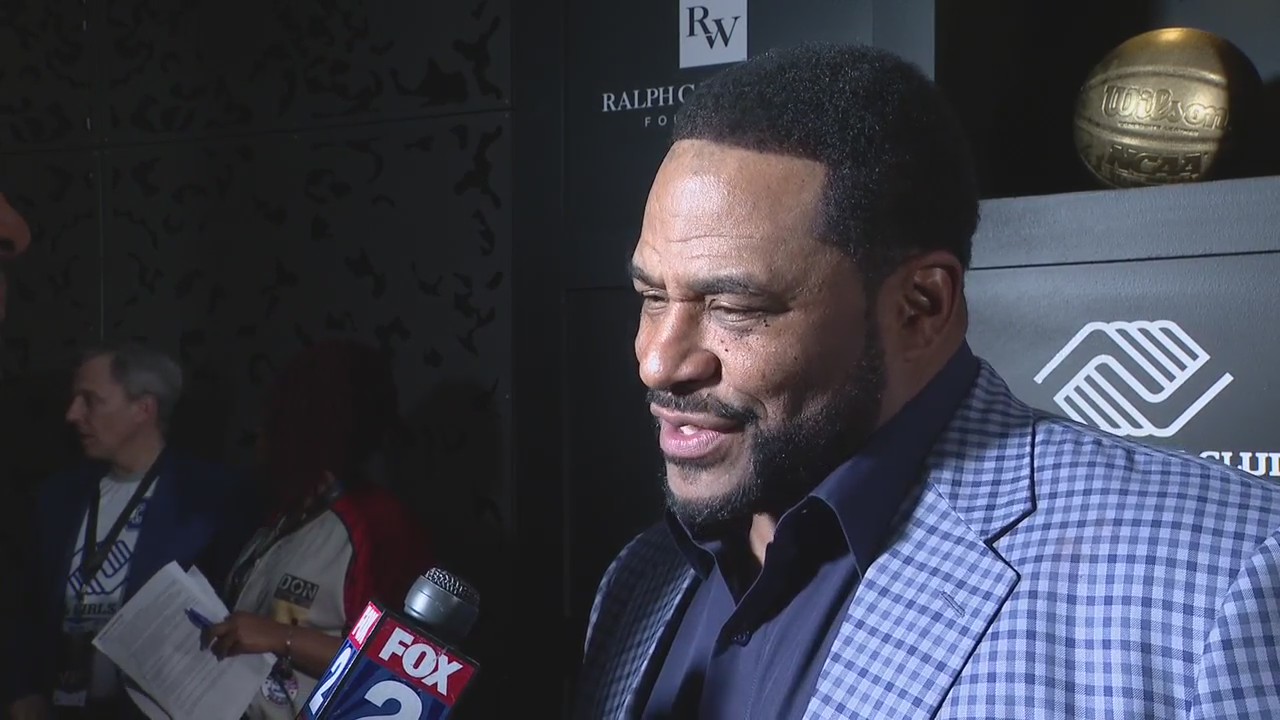 Football legends celebrate Detroit's revitalization, NFL Draft