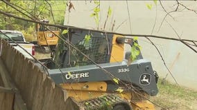 Construction to cut through South Austin family's yard
