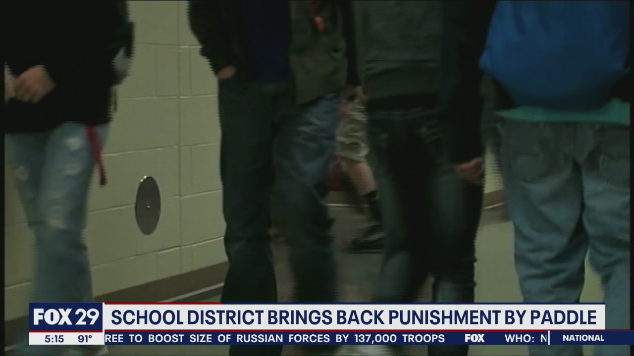 Missouri school district brings back paddling