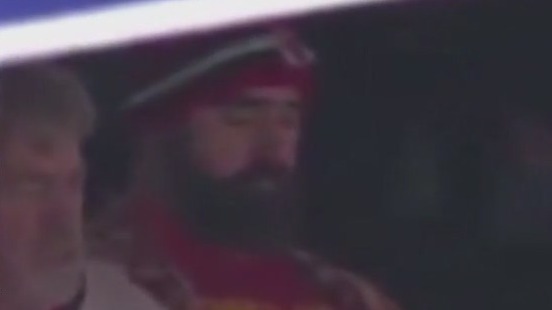 Jason Kelce supports brother in playoff