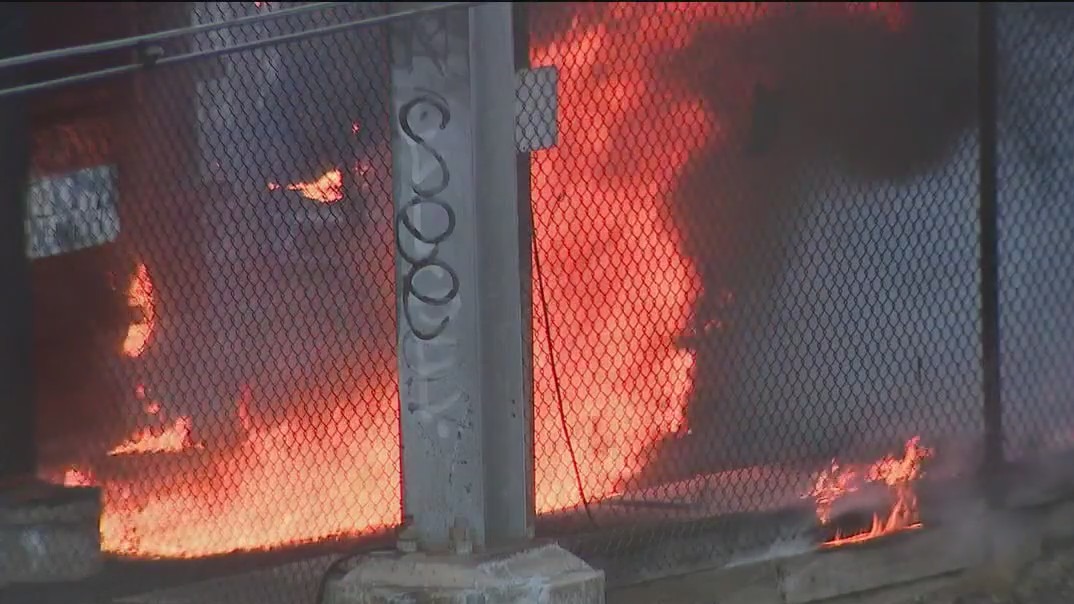 Bronx fire suspends Amtrak service at Penn Station