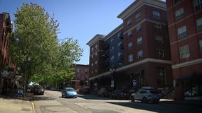 Bellingham Businesses Struggle as Canadian Tourism Slumps