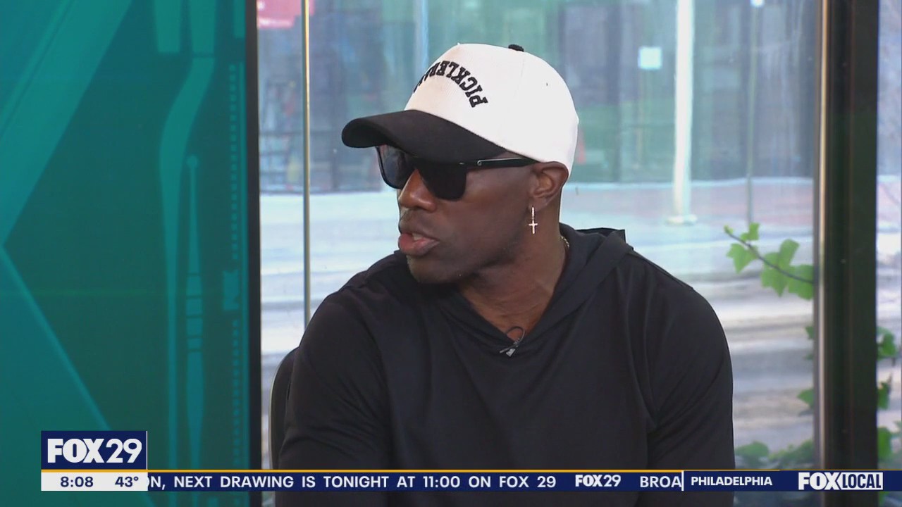 Terrell Owens on A.J. Brown drama: 'Get the guy the ball'