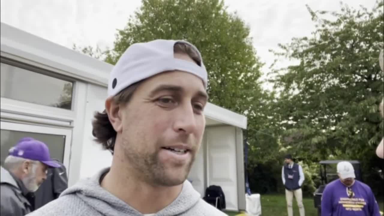 Vikings players speak after Wednesday practice in London