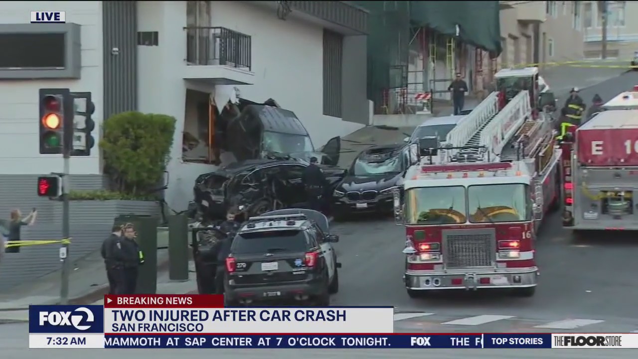 Car crashes into building in San Francisco's Marina district