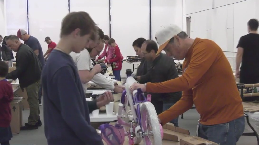 Bike-build event for military families