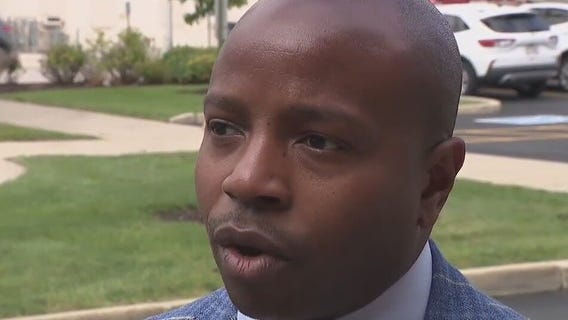 Milwaukee’s mayor backs door-to-door election push