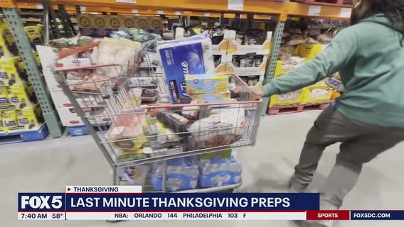 Last minute Thanksgiving shoppers hit the stores