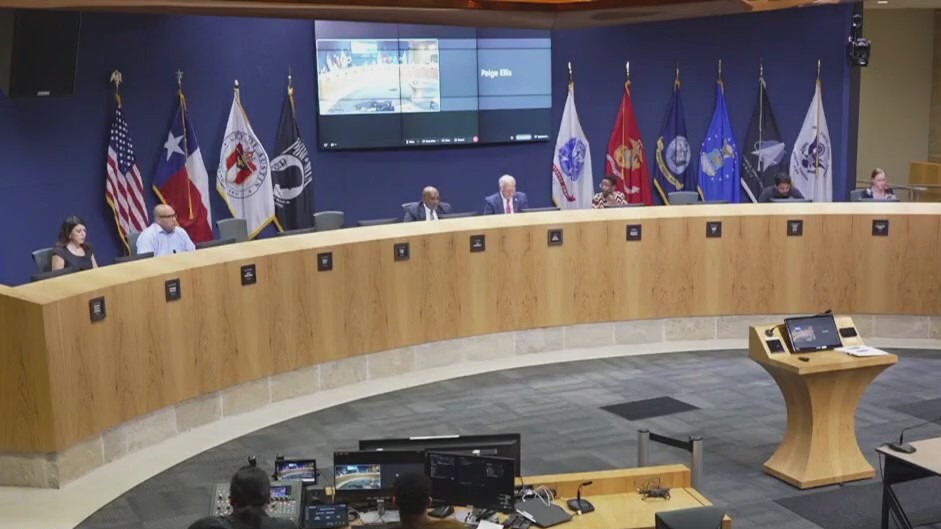 Council briefed on tentative police contract