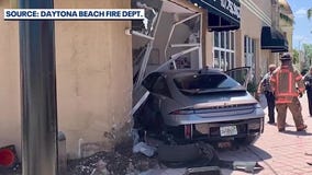 2 injured after car smashes into Daytona Beach business