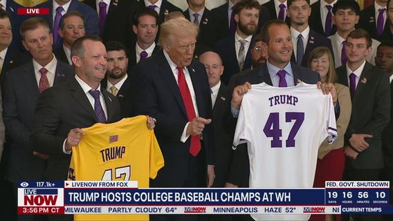 Trump hosts college baseball champs at White House