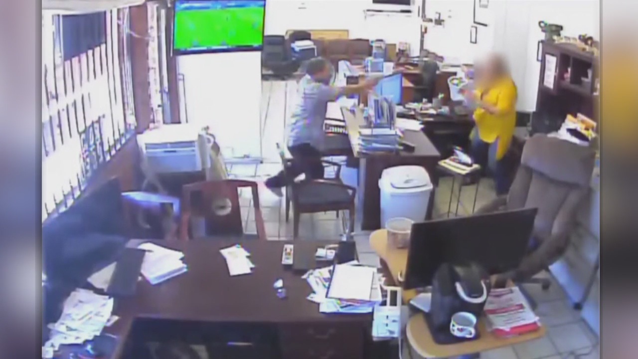 Santa Ana PD seeks serial robber caught on video