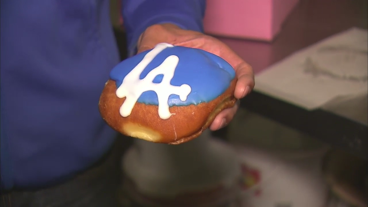 Fans celebrate Dodgers in the World Series