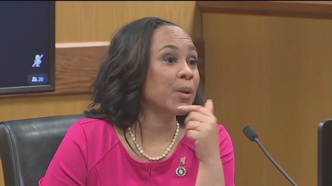 DA Willis can stay on Trump case, judge rules