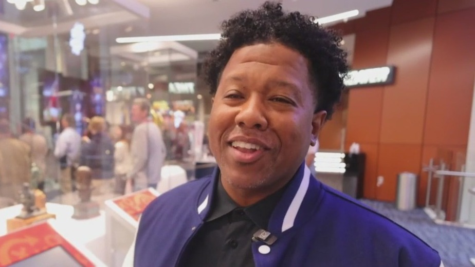 College Football Hall of Fame preps for championship weekend