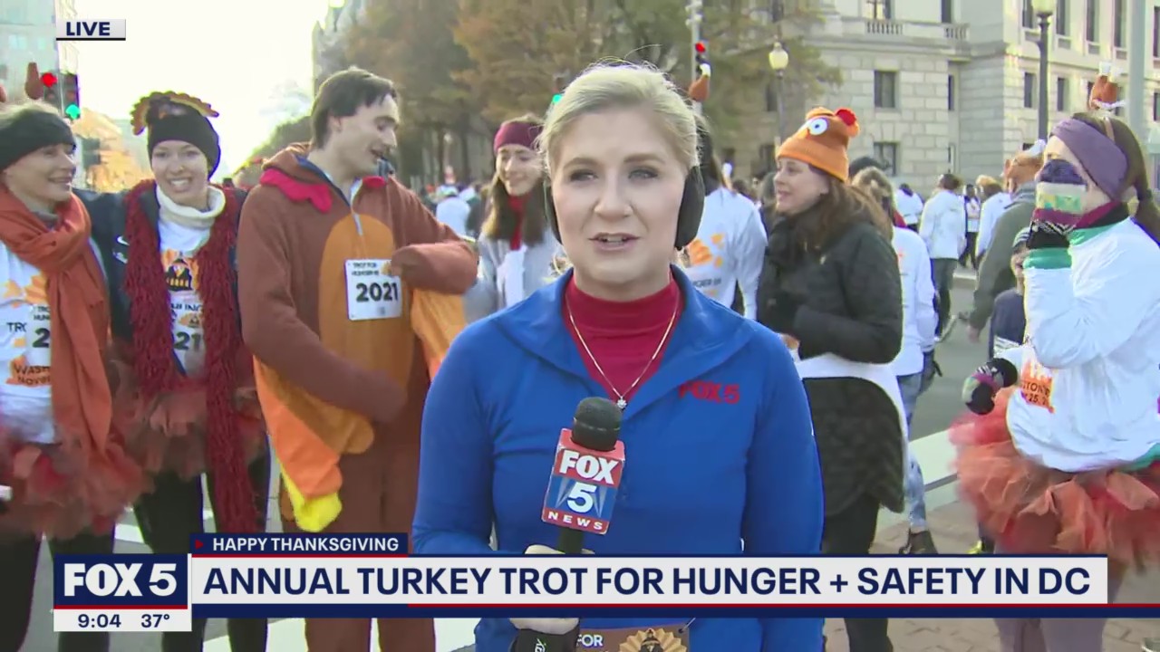 Fun at the 20th Annual Thanksgiving Day Trot for Hunger 5K