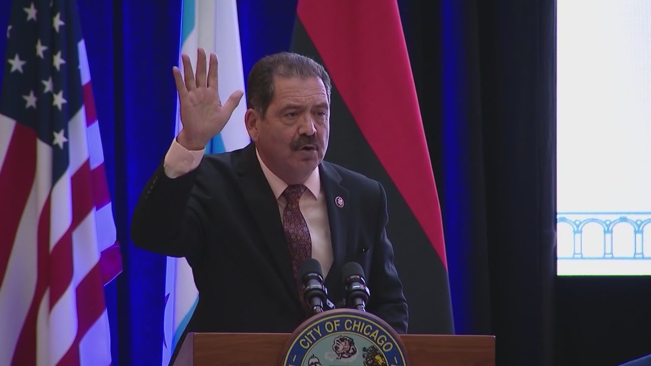 Chicago alderman challenges incumbent Chuy Garcia for House seat