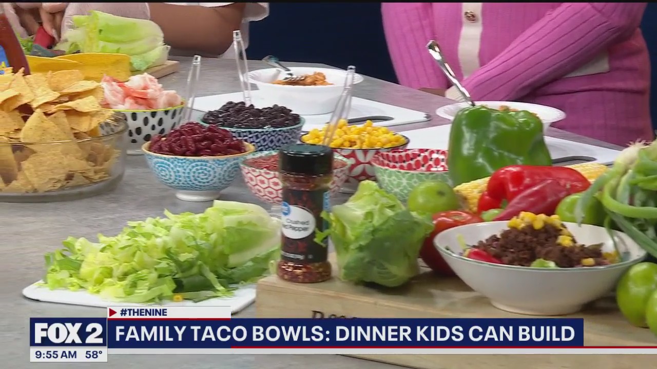 Dinners kids can build: family taco bowls
