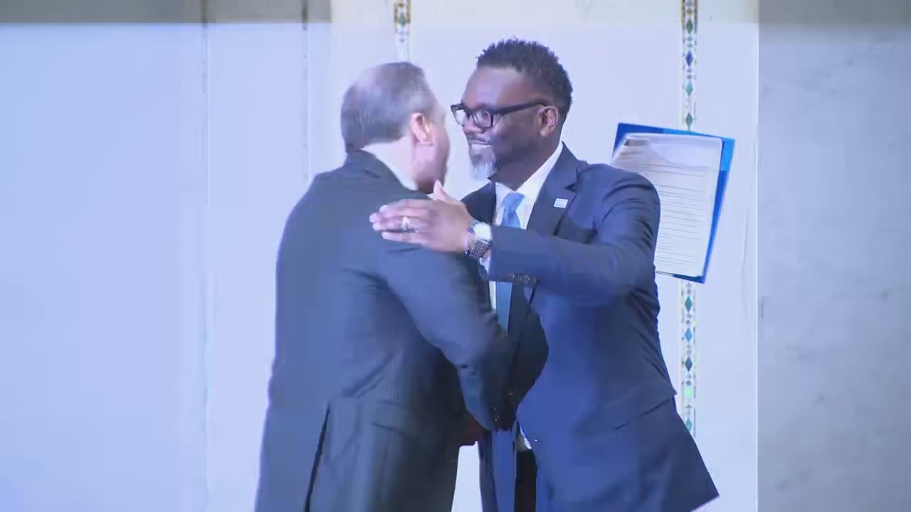 Chicago honors 156 new CPS resident teachers | FOX 32 Chicago