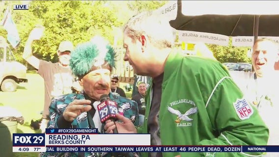 Fans get pumped for Eagles game at ultimate house party