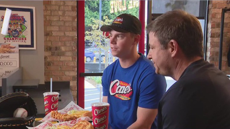 Dodgers' Will Smith works 'shift' at Raising Cane's