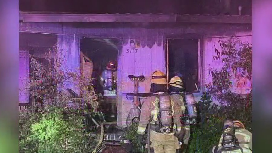 1 injured in East Austin fire, 3 cats rescued