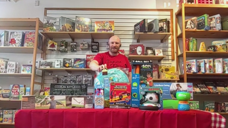 Summer toys to keep your children happy and active