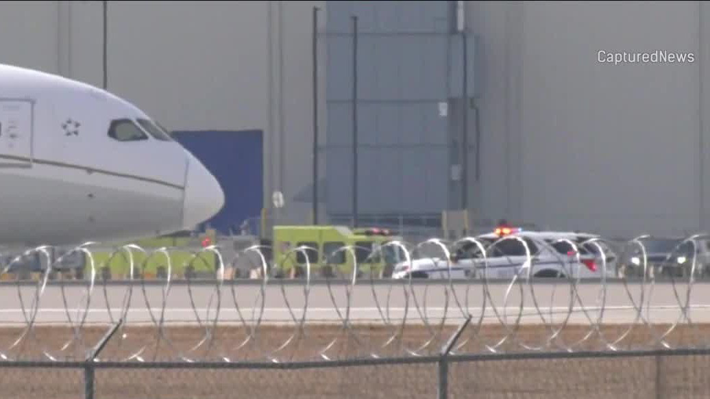 United flight diverted to Chicago due to alleged bomb threat