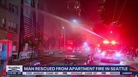 Man rescued from Seattle vacant building fire