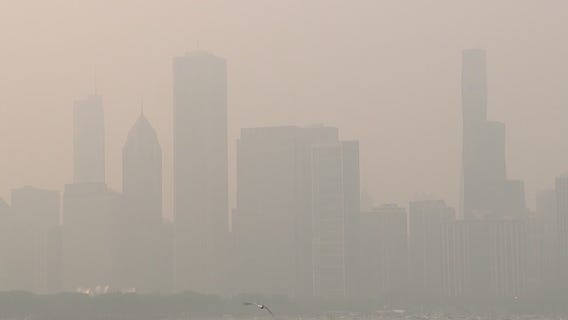 Smoke from Canadian wildfires leaves Chicago with dangerously low air quality levels