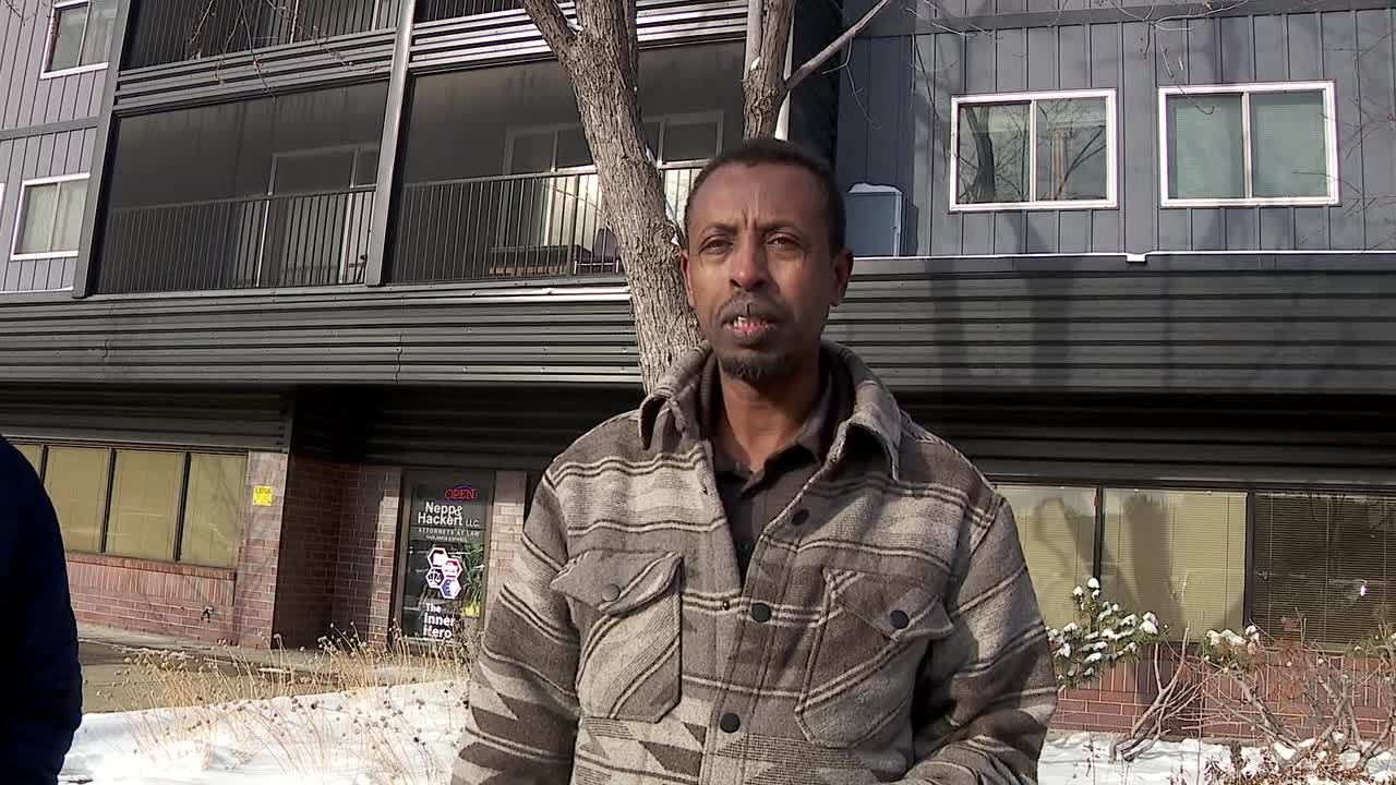 2 men questioned by ICE in Minneapolis [RAW]