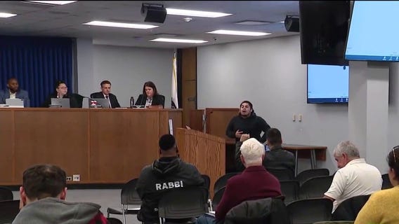 Elgin residents protest ICE enforcement during City Council meeting