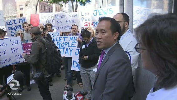 Community outraged, rallies for immigrants in wake of ICE notifications