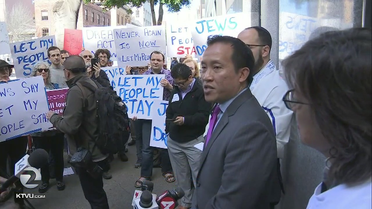 Community outraged, rallies for immigrants in wake of ICE notifications