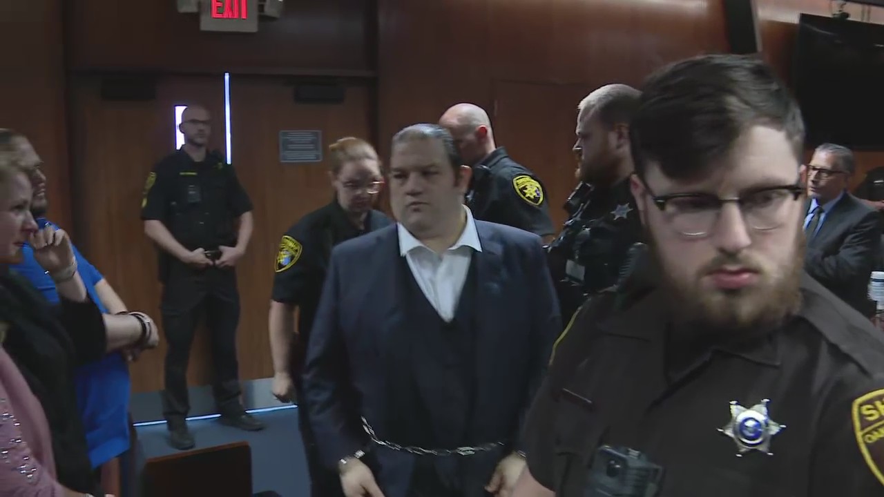 Jury convicts attorney, hitman in murder of Oak Park jeweler