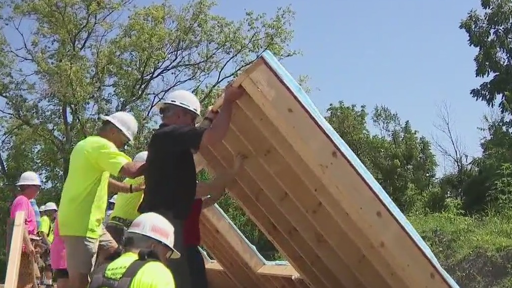 Waukesha County Habitat White Rock Avenue duplexes under construction